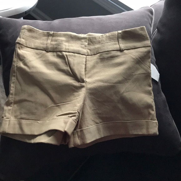 Khaki shorts - Picture 1 of 2